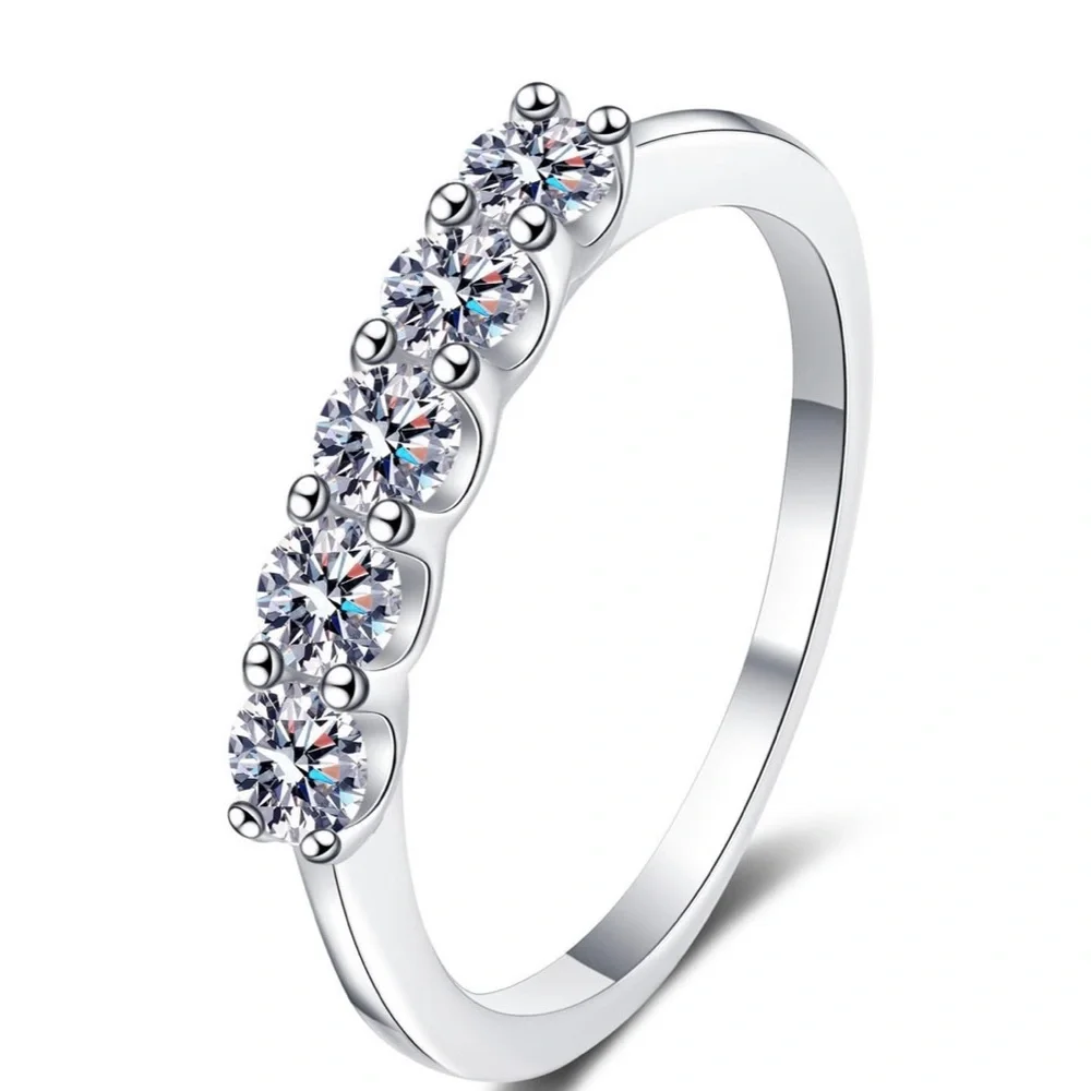 925 Sterling Silver Moissanite Geometric Dainty Band Ring